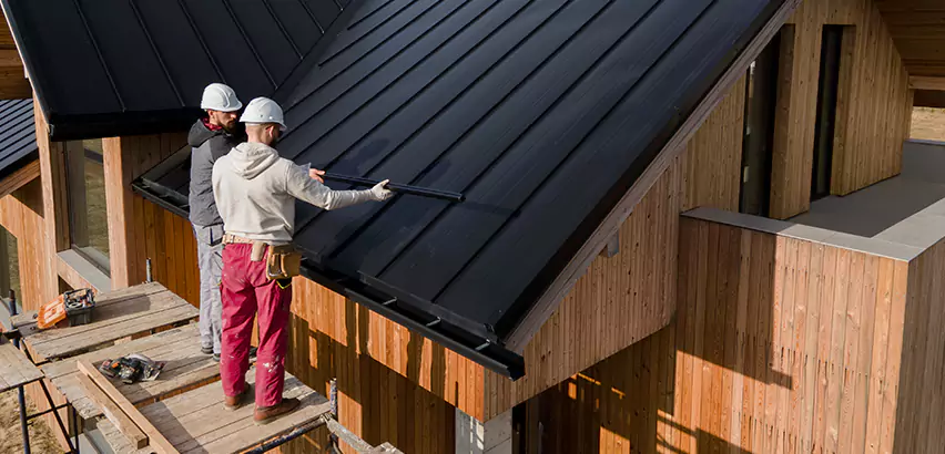 Metal Roof Maintenance in Wheaton