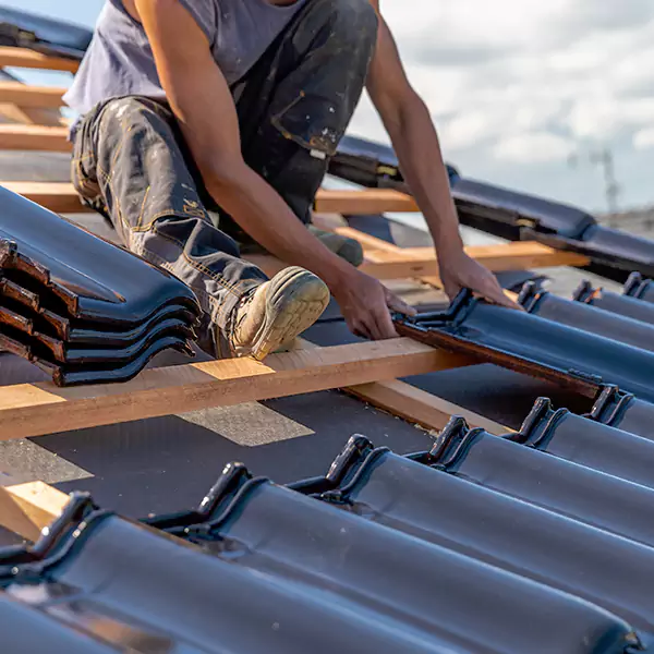 Why Wheaton, IL Homeowners Choose Wheaton Roofing Experts for Hail Damage Repairs?
